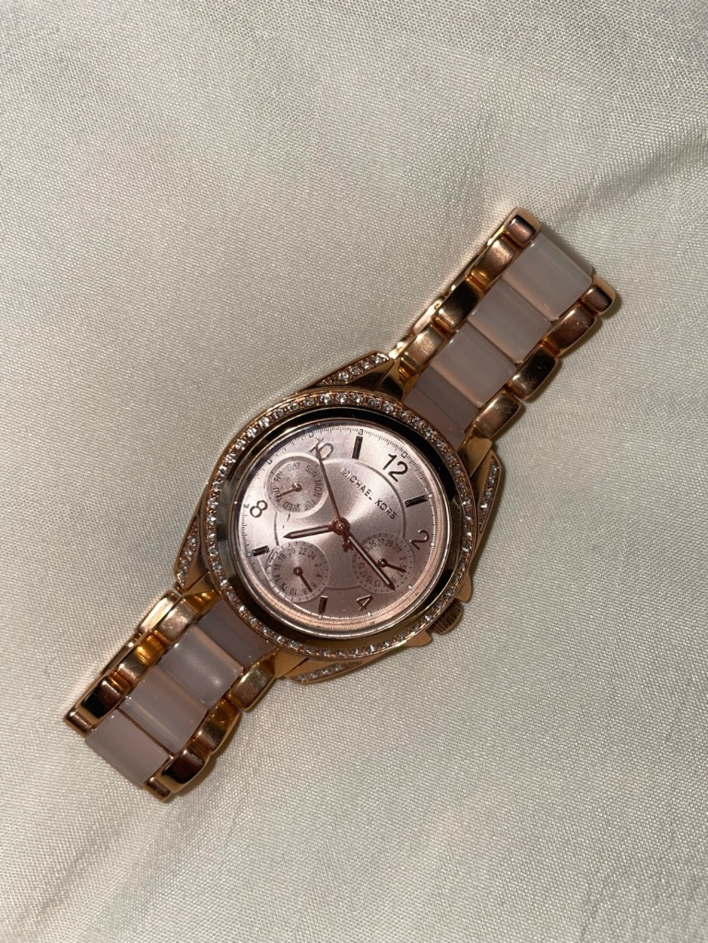 Michael Kors Rose Gold and Cream Ceramic Crystal Watch - not currently operating - Picture 2 of 14